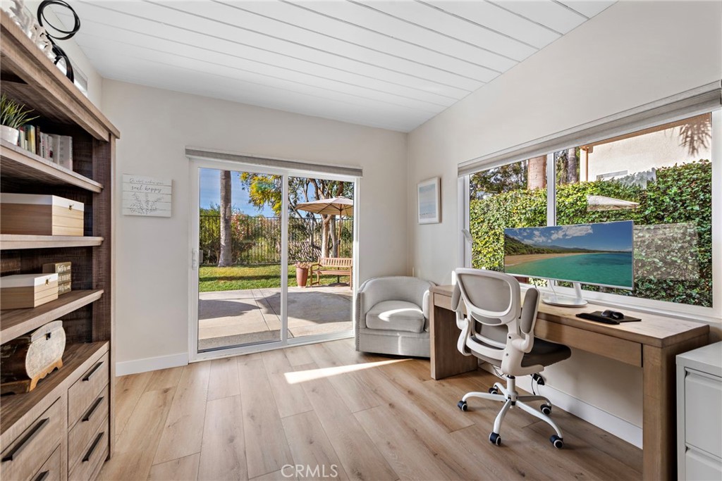 Office area to work from home with a view of the yard. - 2004 Via Solona, San Clemente CA 92673 - photo 11
