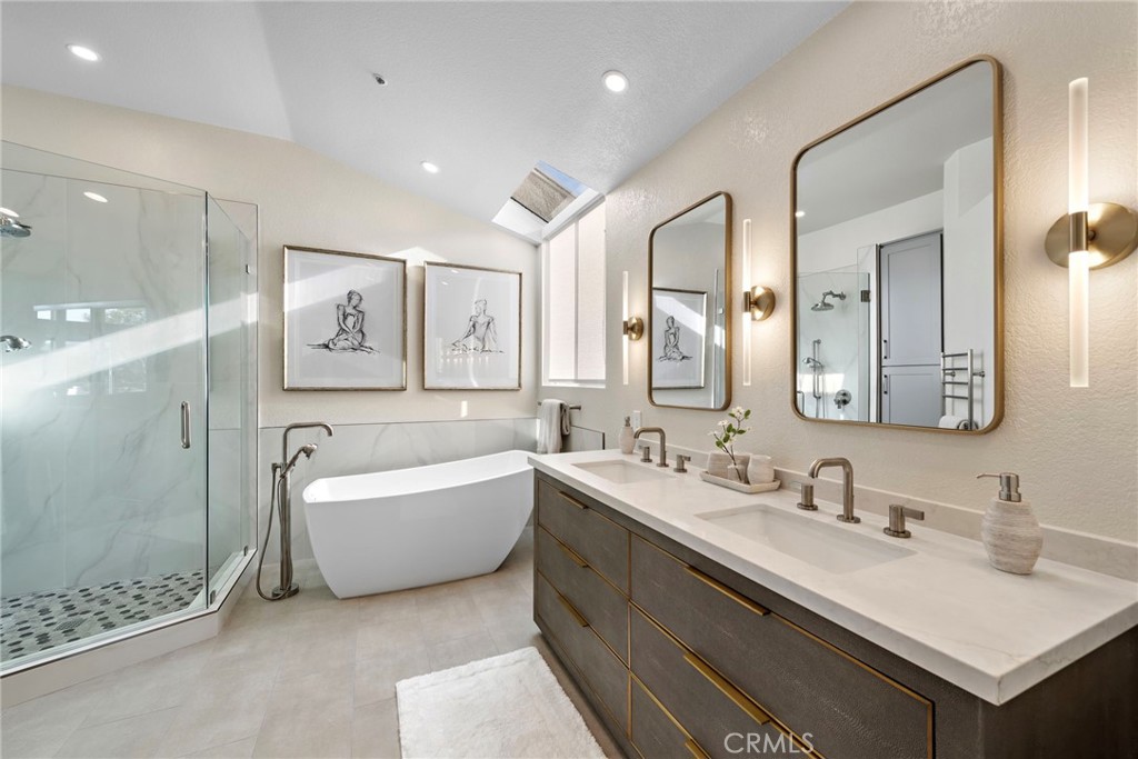 Bran New renovated Main bathroom - 2004 Via Solona, San Clemente CA 92673 - photo 15