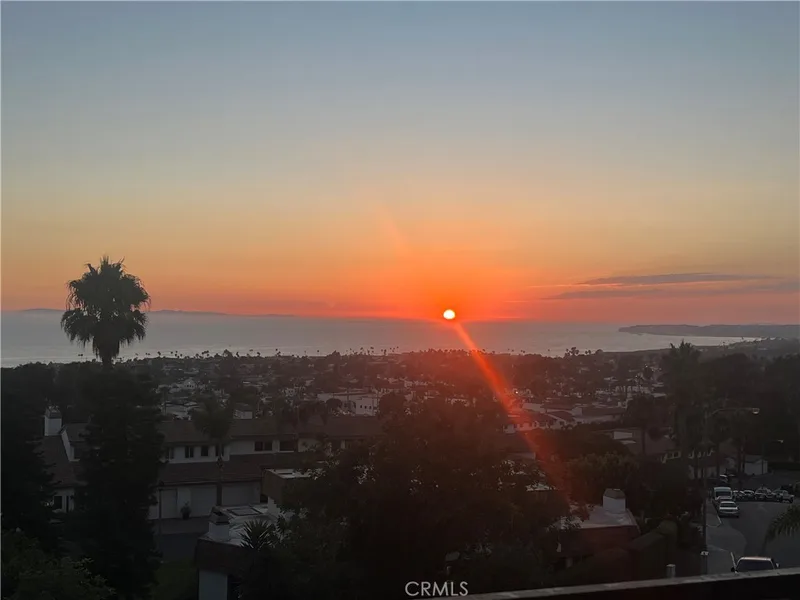 201 S La Esperanza R10, San Clemente, CA 92672