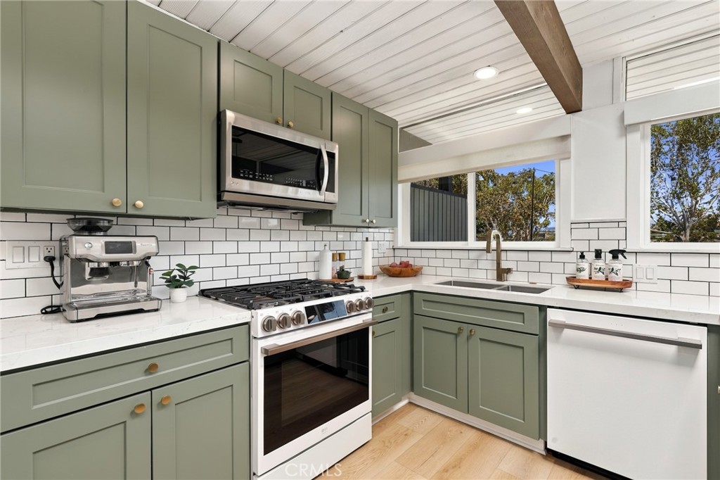 202 Del Gado Road, San Clemente CA 92672 - photo 10