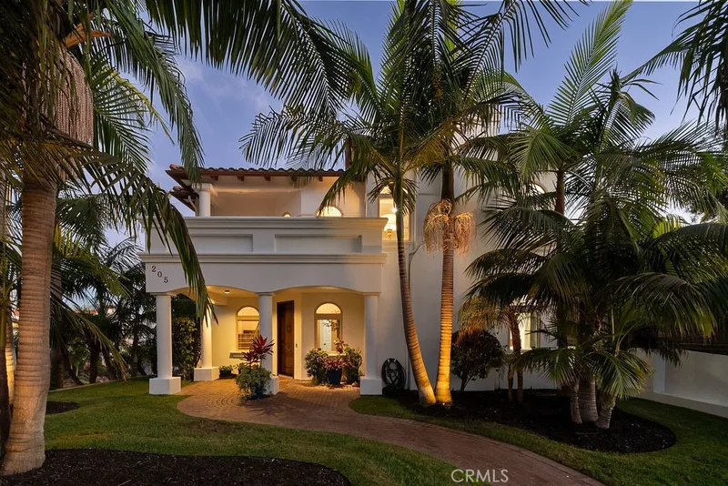 205 W Avenida Valencia, San Clemente