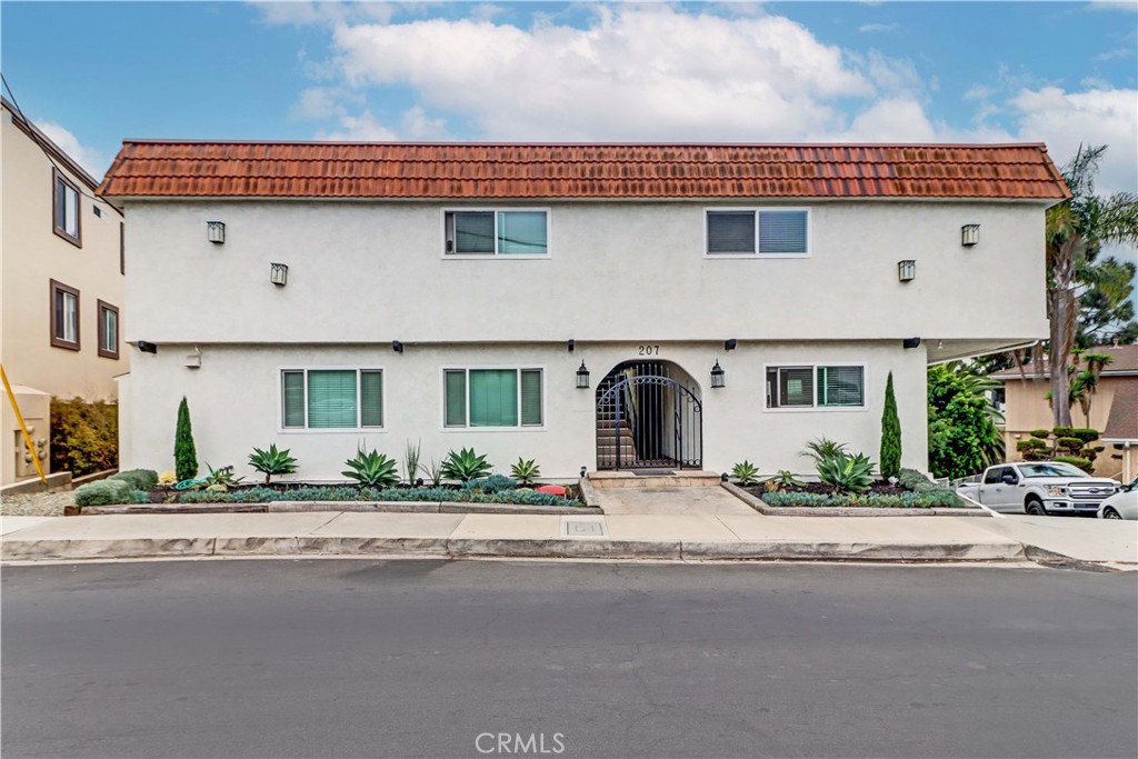 207 W Marquita 7, San Clemente CA 92672 - photo 1