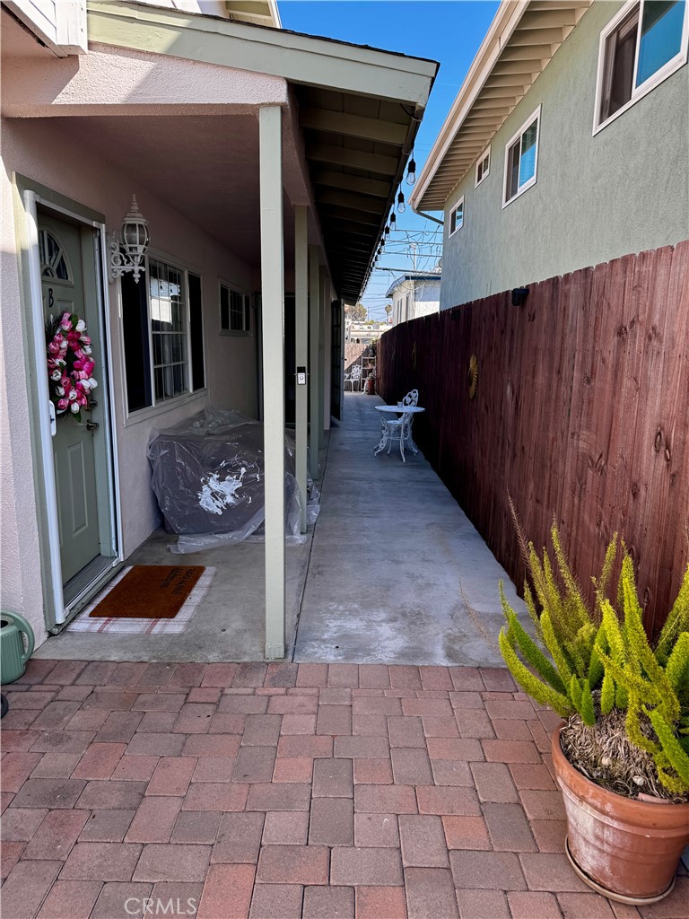 Unit A sits towards the back of the property. - 209 Avenida Serra A, San Clemente CA 92672 - photo 2
