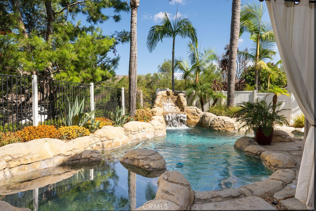 2106 Via Helecho, San Clemente CA 92673 - photo 14