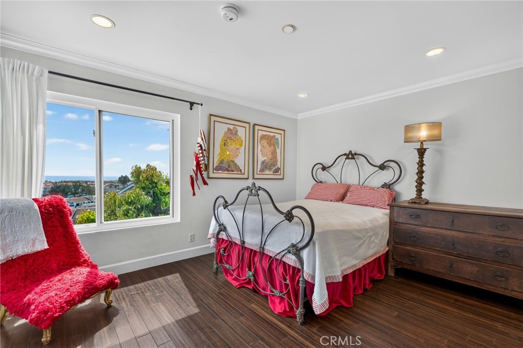 primary bedroom with ocean view - 2127 Avenida Espada 210, San Clemente CA 92673 - photo 17