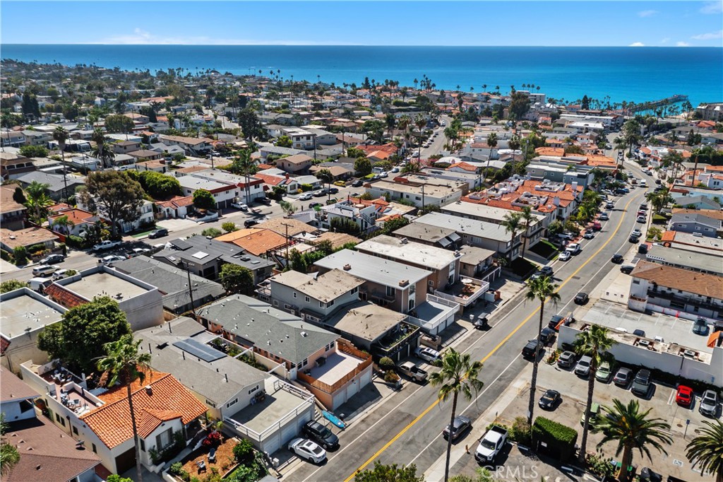 1 Block over from the heart od Avenida Del Mar street. Downtown San Clemente - 213 Avenida Granada, San Clemente CA 92672 - photo 38