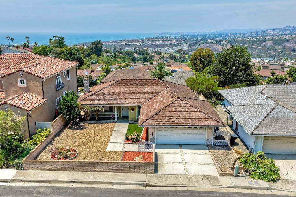 213 Calle Dorado, San Clemente CA 92672 - photo 1