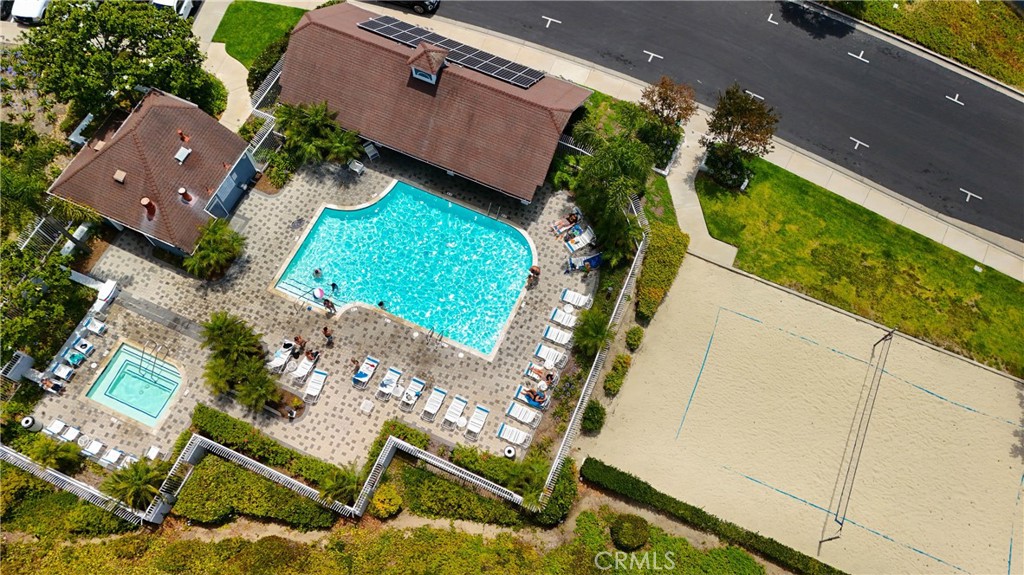 Pool/spa clubhouse and Volley ball court - 2147 Calle Ola Verde, San Clemente CA 92673 - photo 27