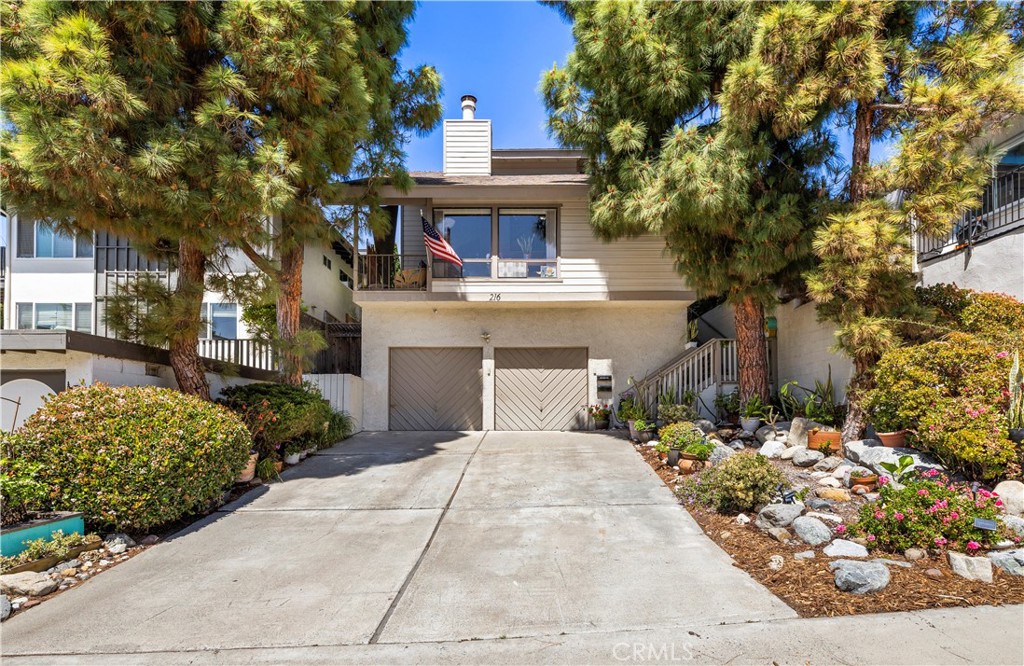 216 W Escalones, San Clemente CA 92672 - photo 1