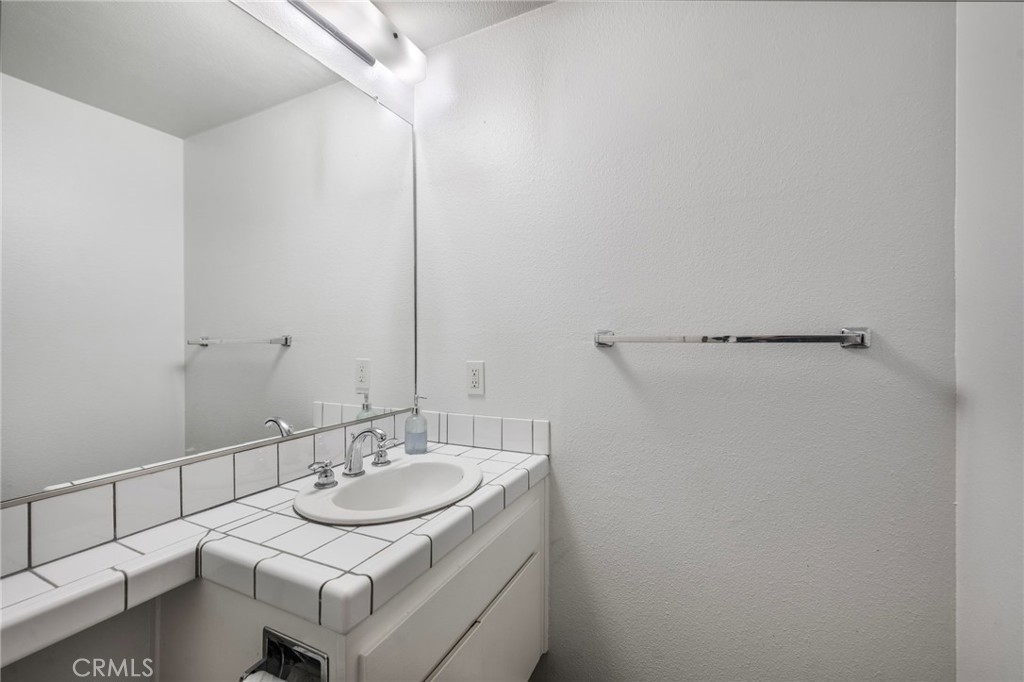217 Avenida Adobe, San Clemente CA 92672 - photo 22