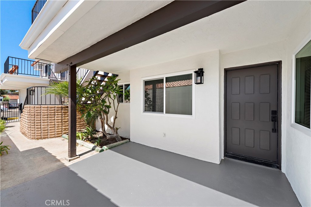Entry to Unit #A - 223 Avenida Victoria, San Clemente CA 92672 - photo 5