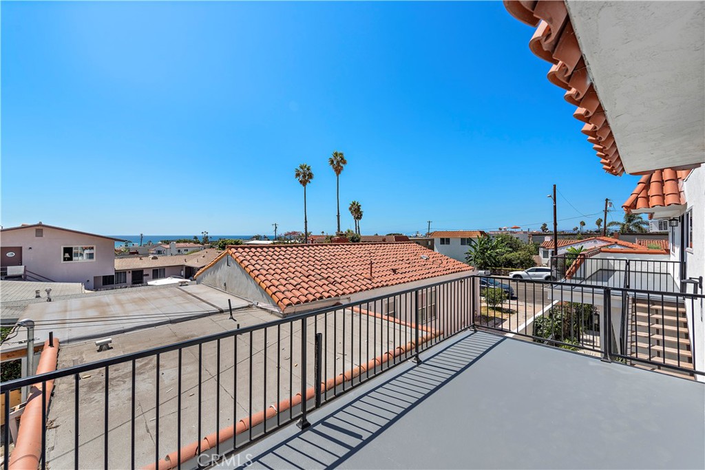 Unit #B Front Deck - 223 Avenida Victoria, San Clemente CA 92672 - photo 16