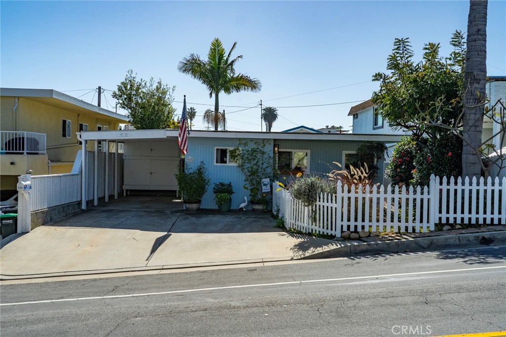 229 W Canada, San Clemente CA 92672 - photo 1