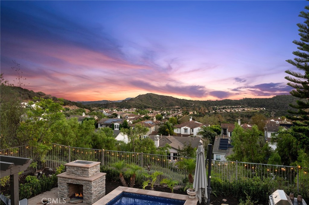 Sweeping sunset views offer a picturesque backdrop at day’s end - 23 Via Cristobal, San Clemente CA 92673 - photo 6