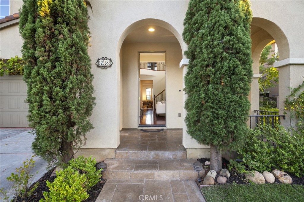 Inviting entry creates a warm and memorable first impression - 23 Via Cristobal, San Clemente CA 92673 - photo 8