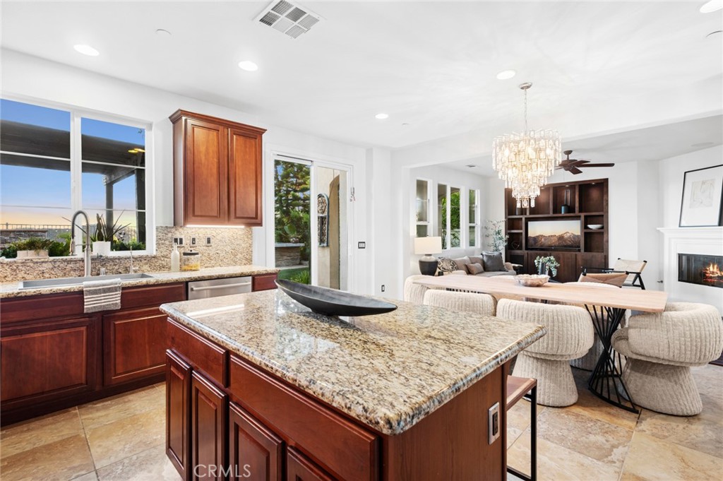 Well-appointed kitchen offering an attractive and functional setting - 23 Via Cristobal, San Clemente CA 92673 - photo 13