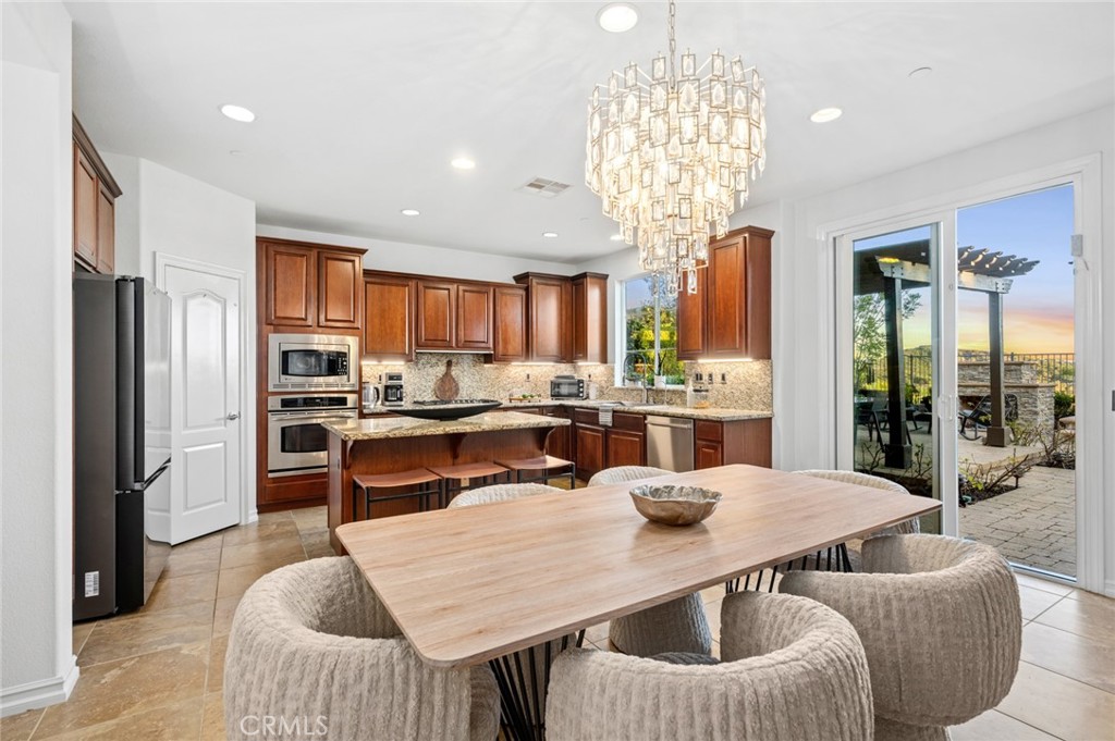 Well-designed floor plan offers excellent functionality and flow - 23 Via Cristobal, San Clemente CA 92673 - photo 17