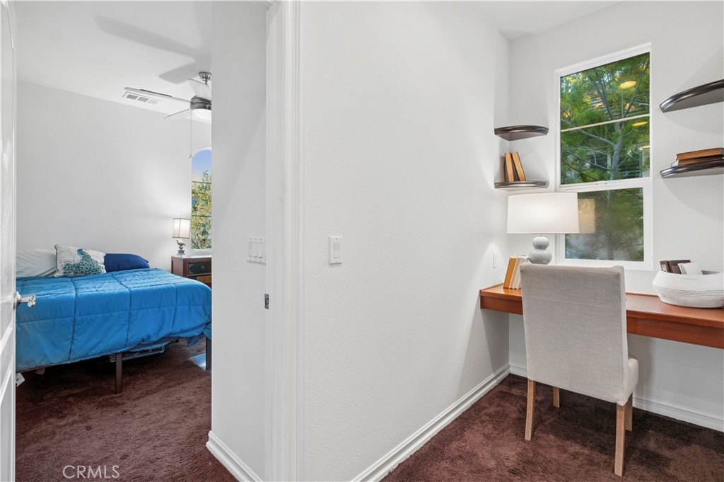 Built-in desk under window for natural light - 23 Via Cristobal, San Clemente CA 92673 - photo 28