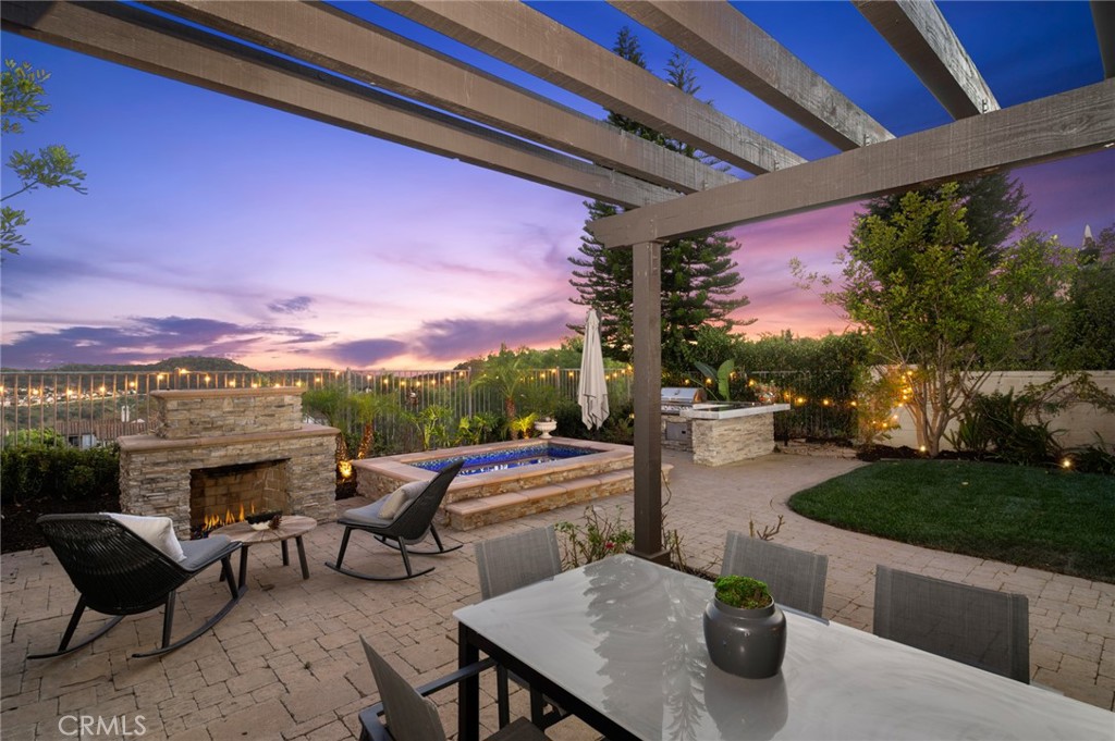 Gorgeous evening views paint the sky in vibrant hues - 23 Via Cristobal, San Clemente CA 92673 - photo 30