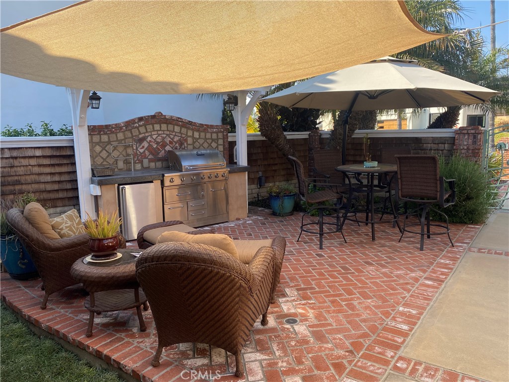 Front Private Patio - 231 Avenida Princesa, San Clemente CA 92672 - photo 6