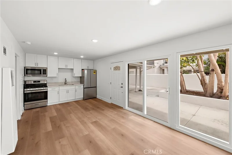 240 Avenida Lobeiro B, San Clemente, CA 92672