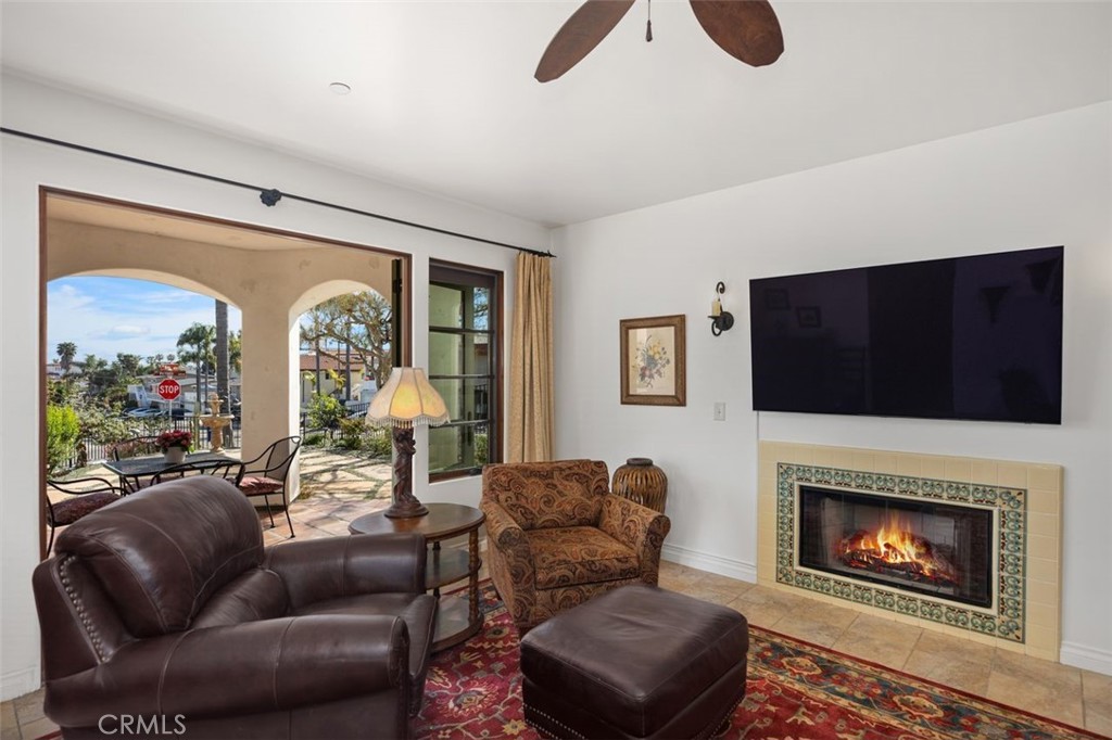 Living area looking out to private 800 sq. foot patio. - 240 Avenida Rosa B, San Clemente CA 92672 - photo 10