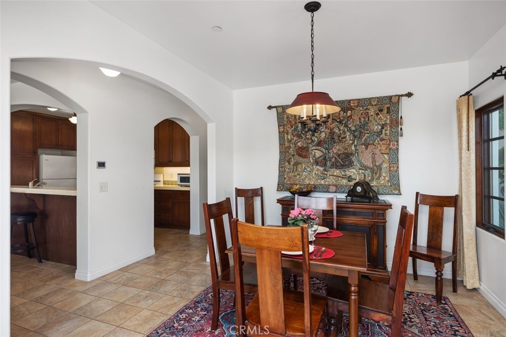 Dining area looking towards kitchen. - 240 Avenida Rosa B, San Clemente CA 92672 - photo 14