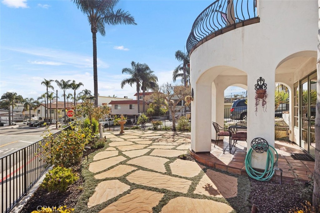 Private 800 sq. foot patio. - 240 Avenida Rosa B, San Clemente CA 92672 - photo 28