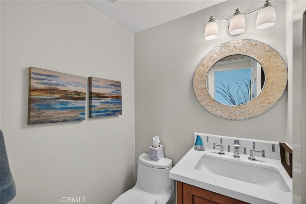 Half bathroom - 2403 Calle Monte Carlo, San Clemente CA 92672 - photo 12
