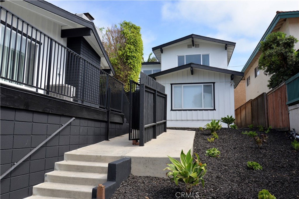 241 Avenida Pelayo 3, San Clemente CA 92672 - photo 1