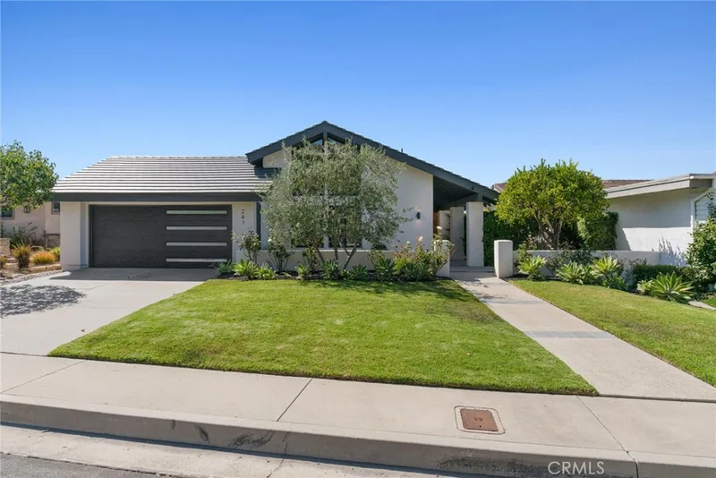 241 Calle Neblina, San Clemente