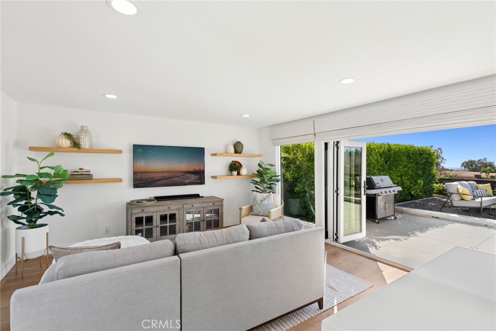 241 Calle Neblina, San Clemente CA 92672 - photo 19