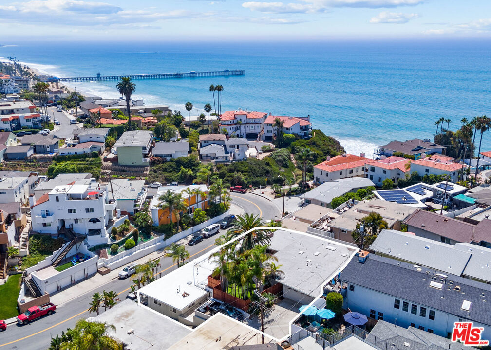244 W Escalones, San Clemente CA 92672 - photo 1