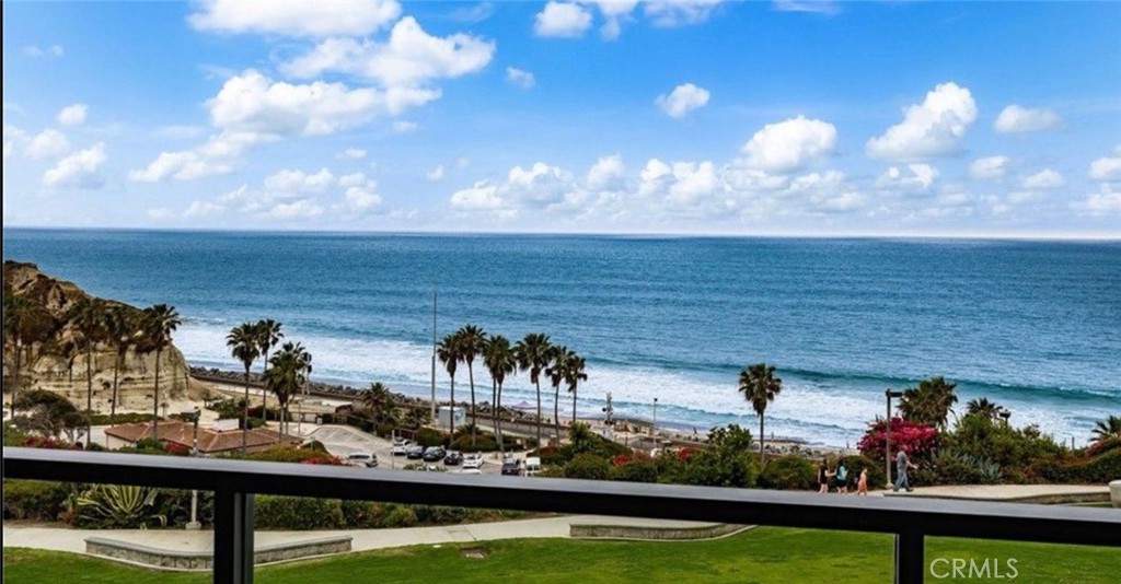 250 Avenida Lobeiro C, San Clemente CA 92672 - photo 2