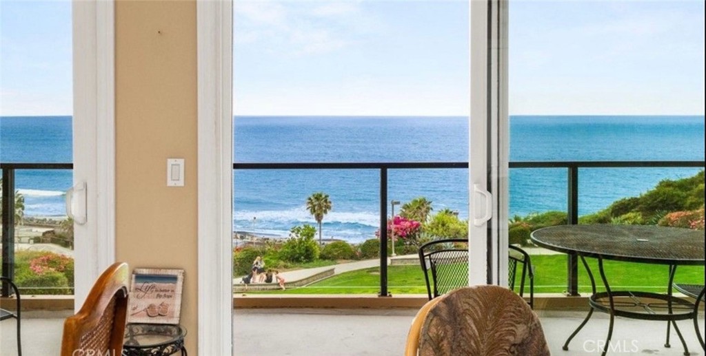 250 Avenida Lobeiro C, San Clemente CA 92672 - photo 4