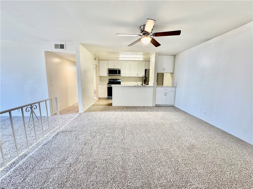 2501 S El Camino Real 23, San Clemente CA 92672 - photo 5