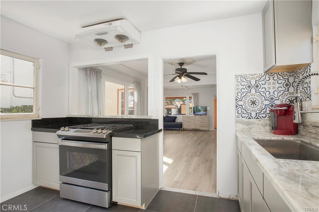 251 Avenida Del Mar A, San Clemente CA 92672 - photo 4