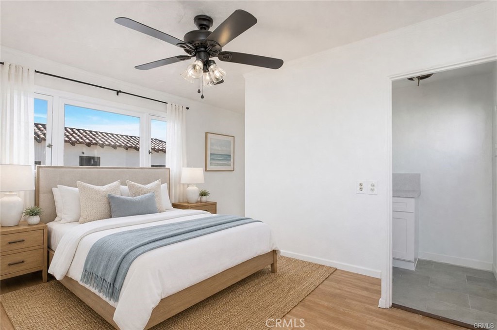 Upstairs studio with separate entry, full bath, kitchenette and peek-a-boo ocean view ! - 251 Avenida Del Mar, San Clemente CA 92672 - photo 7