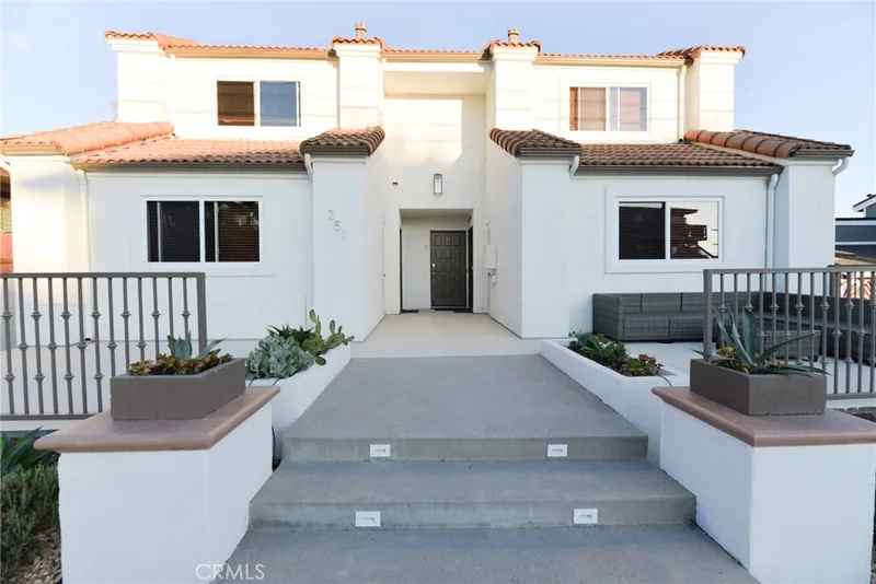 251 Avenida Madrid 1, San Clemente, CA 92672