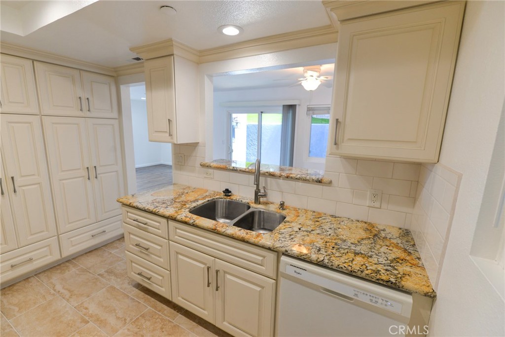 257 Avenida Victoria A, San Clemente CA 92672 - photo 10