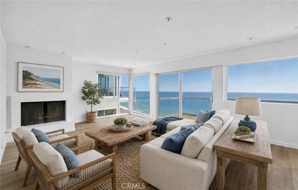 Virtually staged - 267 Avenida Lobeiro E, San Clemente CA 92672 - photo 6