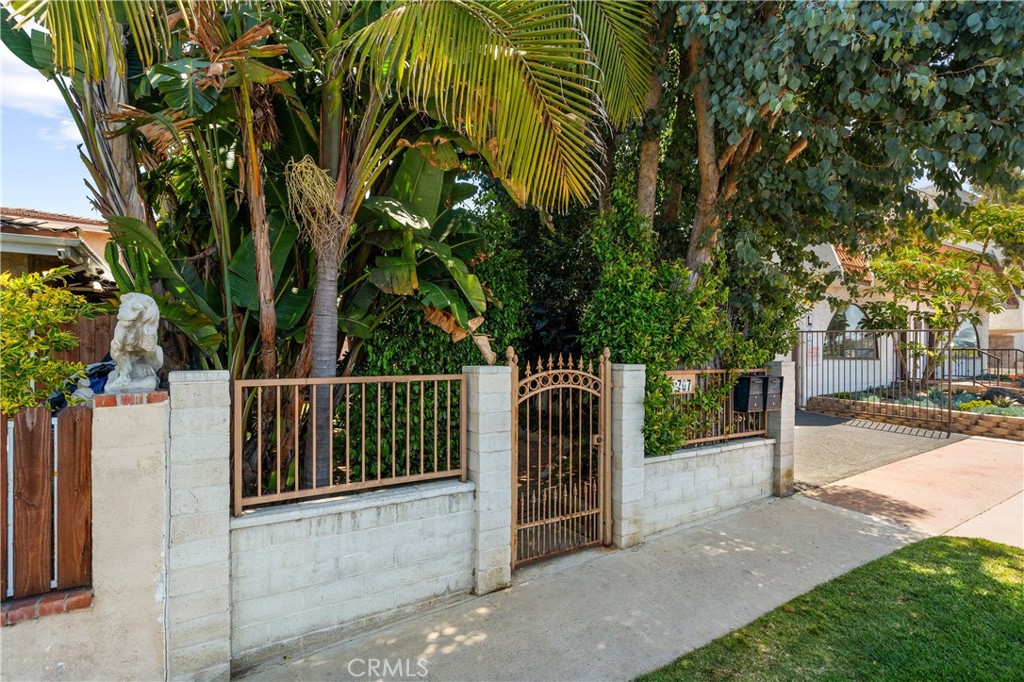 Front entrance for the downstairs unit - 2707 S El Camino Real, San Clemente CA 92672 - photo 26