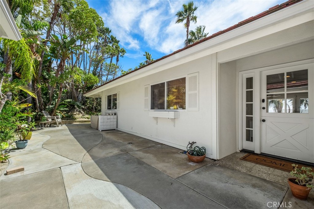 Inside the secure gate to the front entry way. - 2719 Via Montecito, San Clemente CA 92672 - photo 5