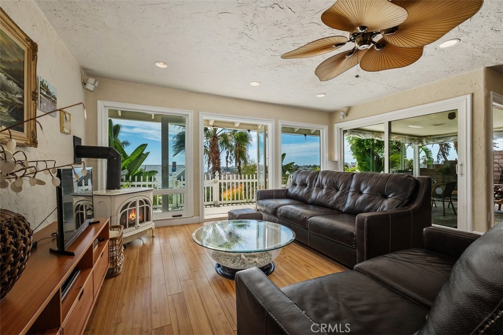 Beautiful living space - 2719 Via Montecito, San Clemente CA 92672 - photo 7