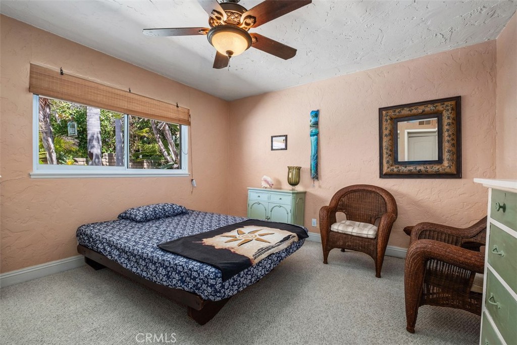 Guest bedroom-Queen sized bed - 2719 Via Montecito, San Clemente CA 92672 - photo 19