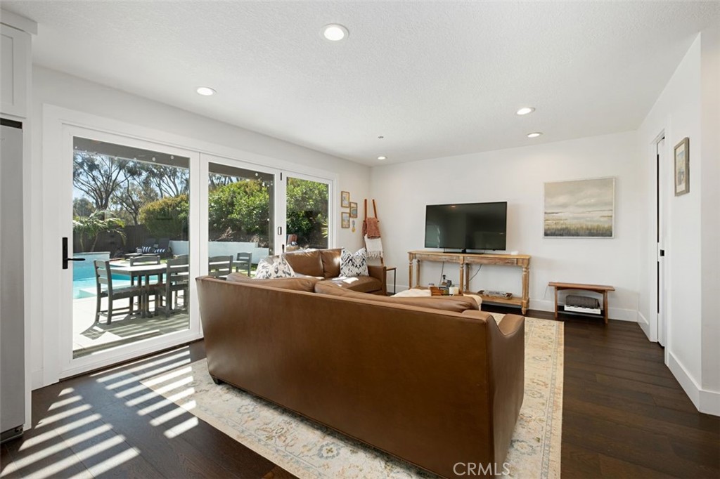 Family room with cantilever doors - 2886 Calle Heraldo, San Clemente CA 92673 - photo 22
