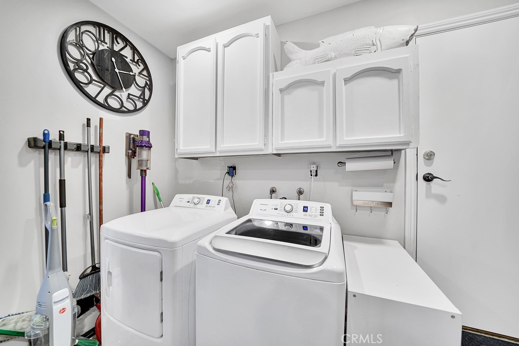 Large capacity washer and dryer - 2897 Calle Heraldo, San Clemente CA 92673 - photo 7