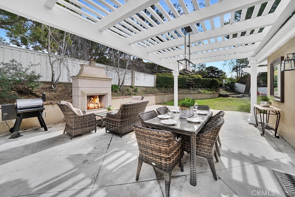 Outdoor dining area with propane BBQ and Pellet smoker - 2897 Calle Heraldo, San Clemente CA 92673 - photo 17