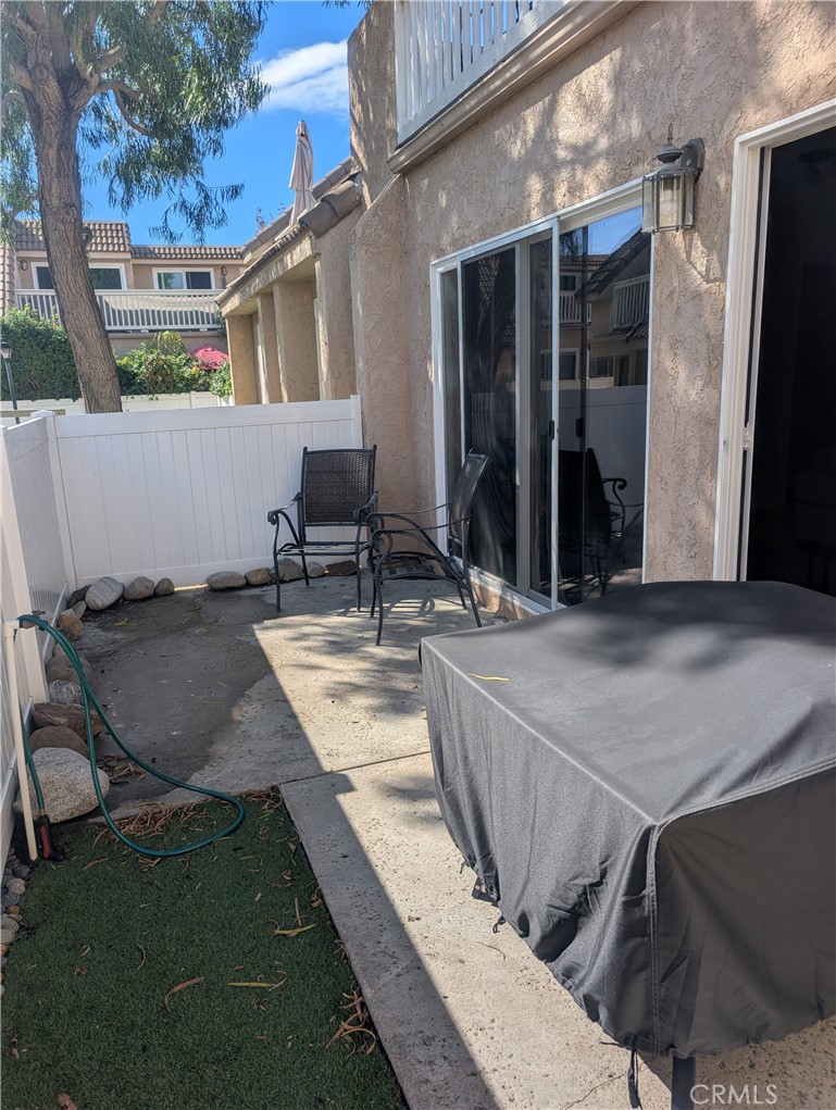 patio off living room - 2914 Camino Capistrano, San Clemente CA 92672 - photo 20