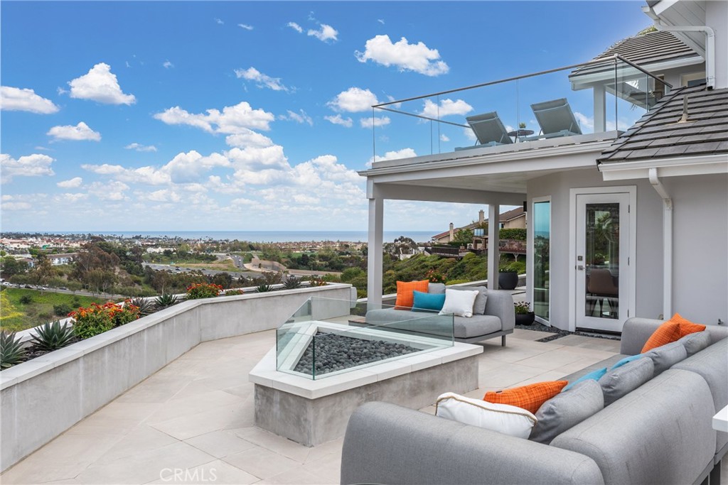 303 Calle Paisano, San Clemente CA 92673 - photo 1
